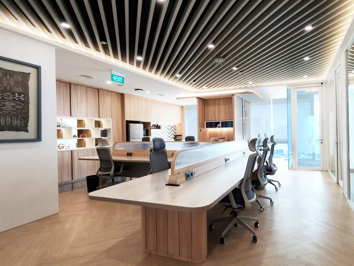 بازسازی شرکت و دفتر کار