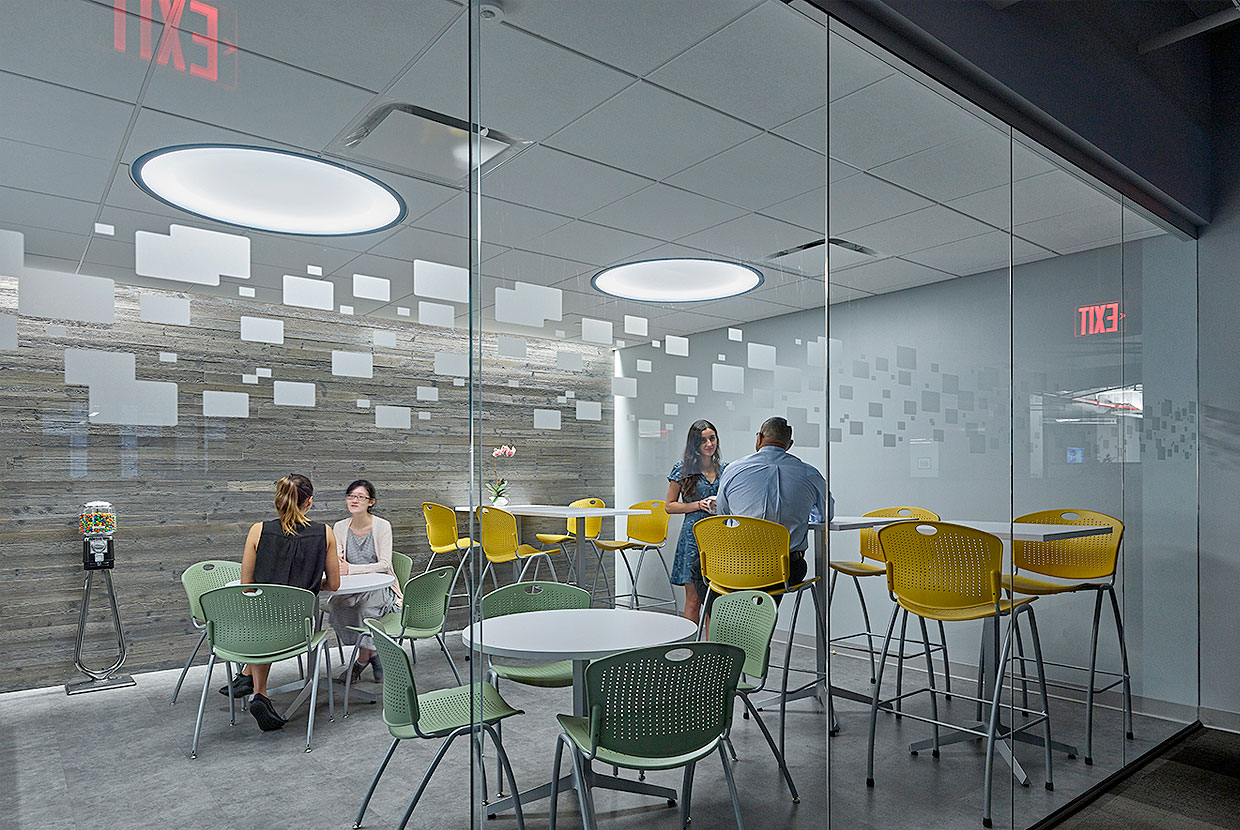 نورپردازی و تهویه محیط اداری